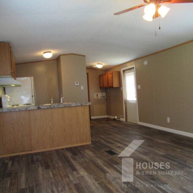 Building Photo - 1395 New Cut Rd