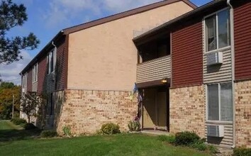 Building Photo - 375 N Main St