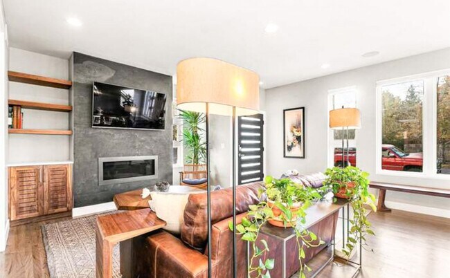 Foto del edificio - Beautiful 4 bedroom 3 bathroom property in Jefferson Park Denver