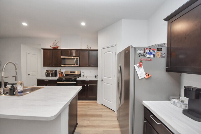 Building Photo - Like-New Legacy Park Home with Modern Style & Room to Unwind!