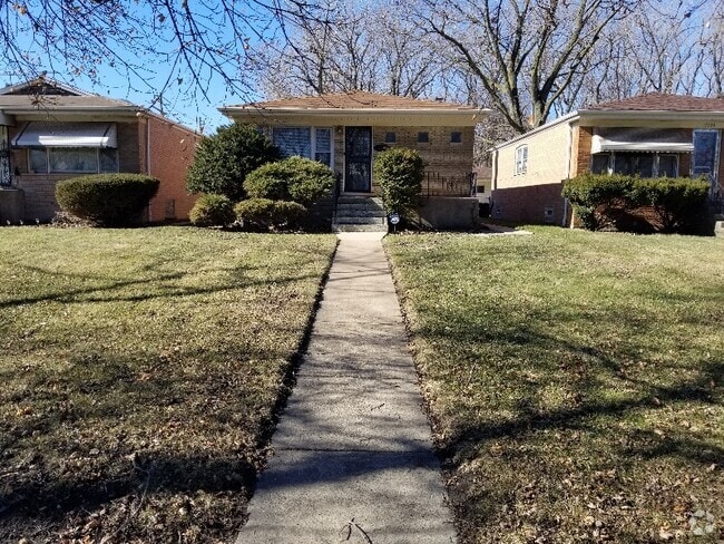 Building Photo - 12340 S Indiana Ave