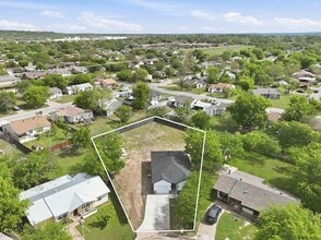 Building Photo - 1613 SE Park Rd