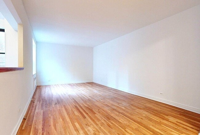 Photo - West End Avenue Apartment