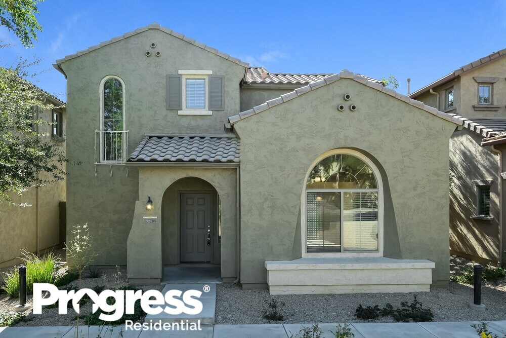 Primary Photo - 3706 W Thalia Ct