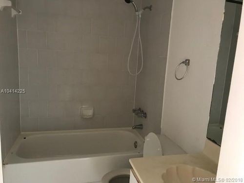 Building Photo - 875 NE 213th Ter