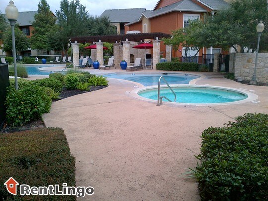 Building Photo - 12655 Crossroads Park Dr