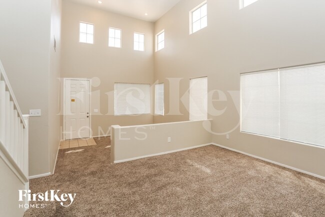 Foto del edificio - 4633 N Sergeant Ct