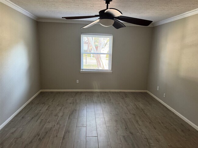 Foto del edificio - 11821 Westmere Dr