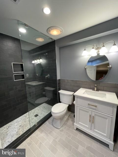 Foto del edificio - 483 Poplar Rd