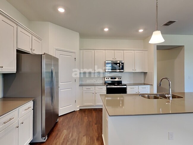 Foto del edificio - 33949 Widman Way