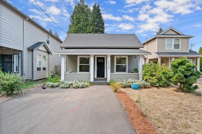 Charming 3 Bedroom/1 Bath Jennings Lodge home - Charming 3 Bedroom/1 Bath Jennings Lodge home