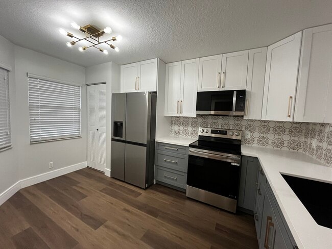 Welcome home - 1251 SW 125th Ave