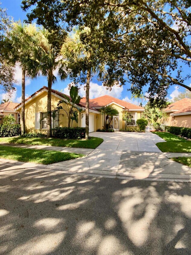 Foto principal - 162 Hampton Pl