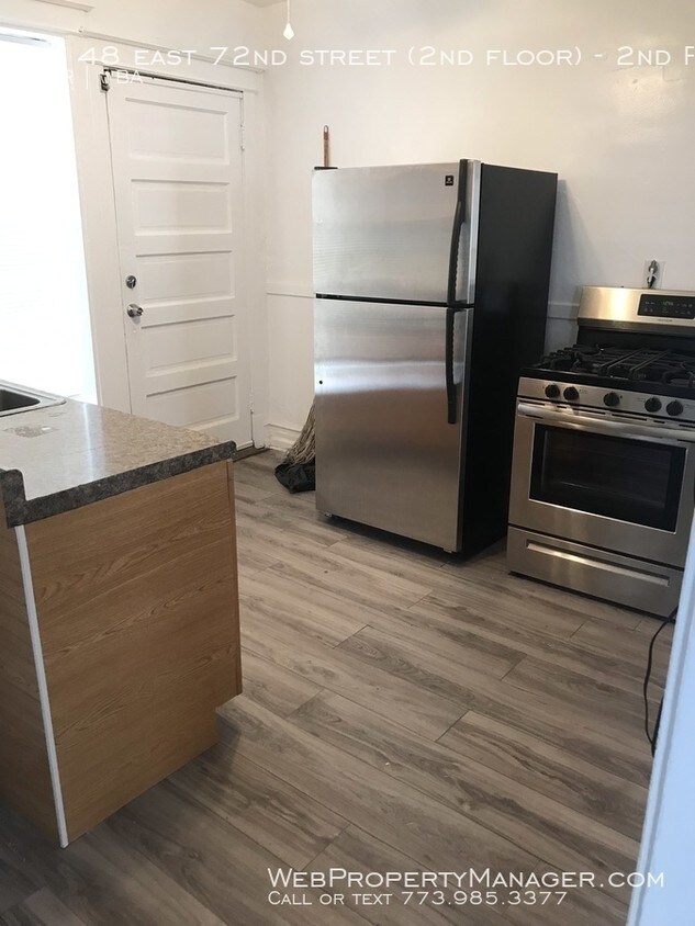 Foto principal - 1148 east 72nd (2nd floor)