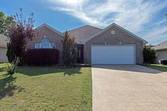 Building Photo - 364 McDonald Dr