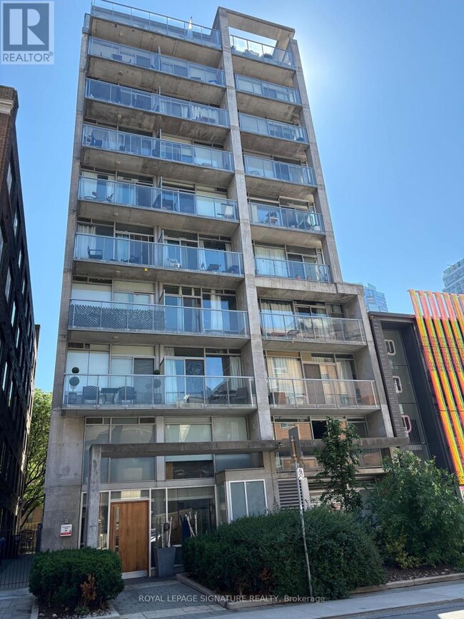 Building Photo - 169 John St