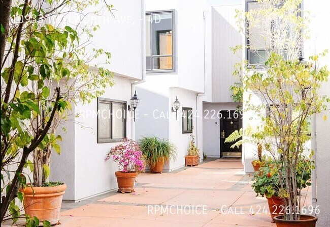 Foto del edificio - 10933 Wellworth Ave