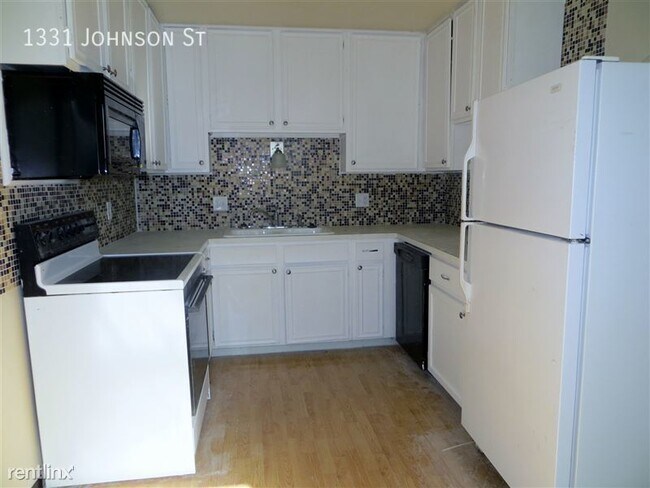 Foto del edificio - 1331 Johnson St