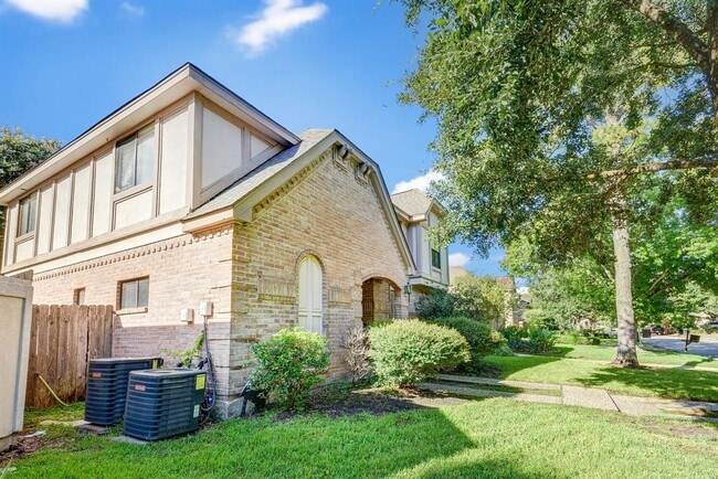 Foto del edificio - 11743 Riverview Dr