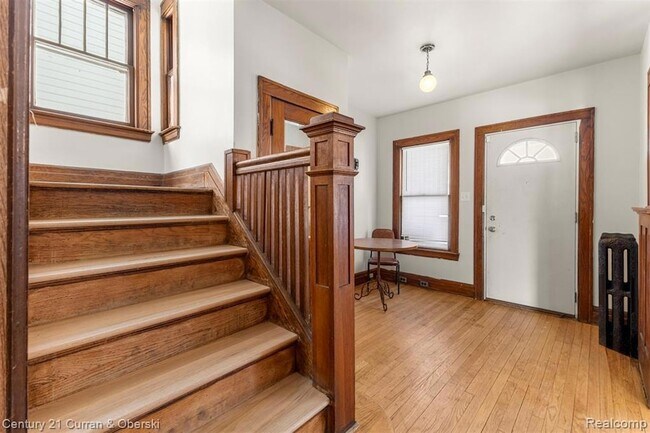 Foto del edificio - 7737 Senator St