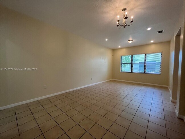 Foto del edificio - 9165 SW 36th Mnr
