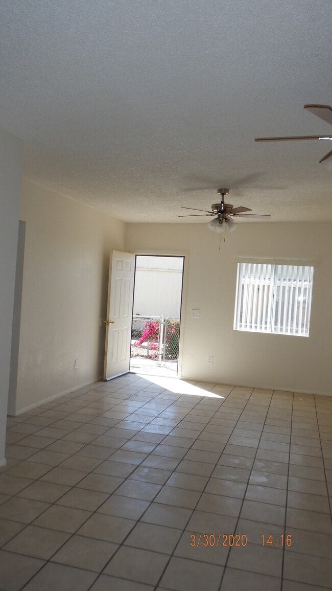 Building Photo - 504 E Montebello Ave