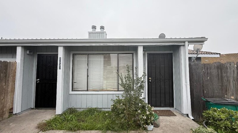 Foto del edificio - 2537 Gareth Cir