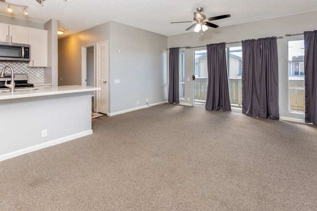 Photo - 91-217-217 Hanapouli Cir Townhome