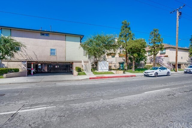 Primary Photo - 1235 E Carson St