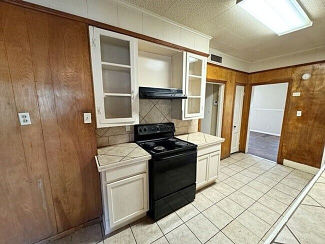 Foto del edificio - 4150 Maddox St