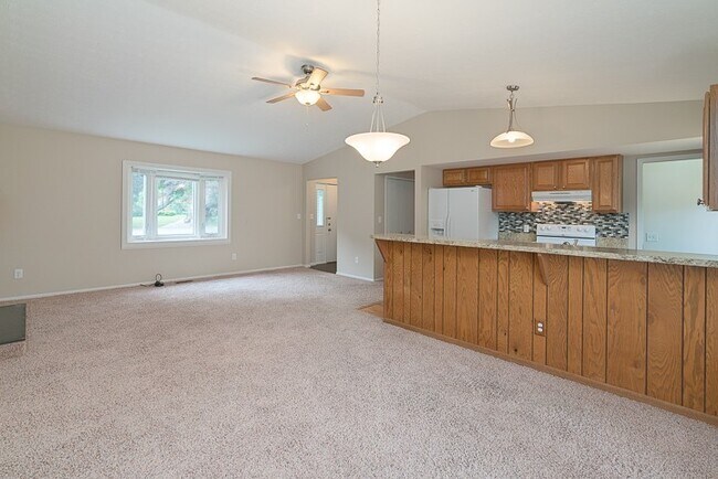 Foto del edificio - 2630 Glenbrook Ct