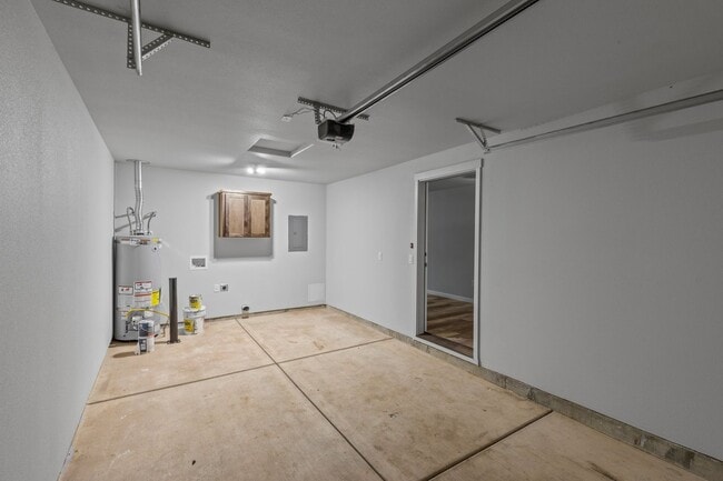 Building Photo - 31 Erickson Ave