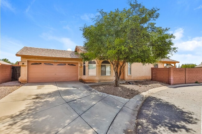 Building Photo - 115 N Ramada Cir