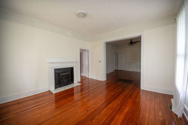 Building Photo - 1241 Eberhart Ave
