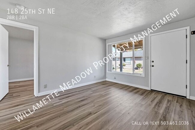 Foto del edificio - 148 25th St NE