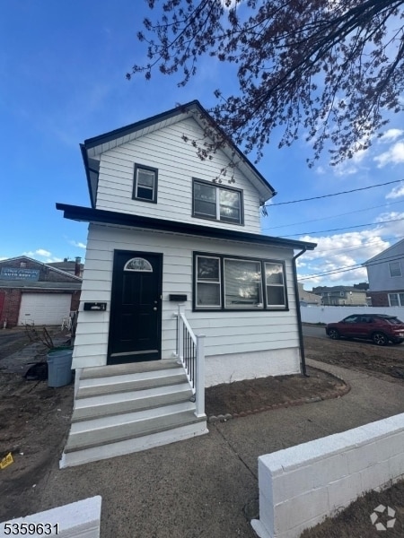 Building Photo - 282 Green Ave