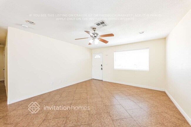 Foto del edificio - 3725 W Butler Dr