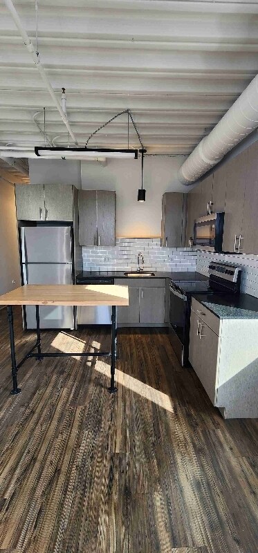 Foto del edificio - 3916 N Sheridan Rd