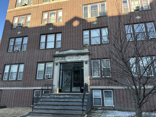 Building Photo - Sherman View
