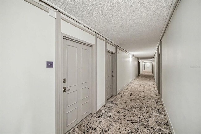 Foto del edificio - 2401 Bayshore Blvd