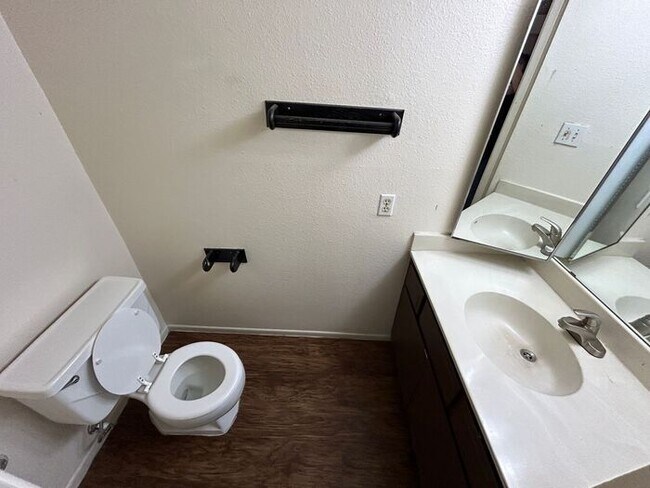 Building Photo - 5258 S Monaco Dr, Tempe, AZ 85283