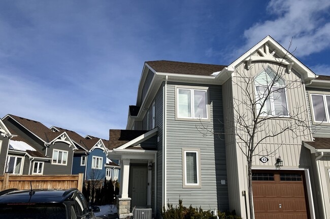 Building Photo - 43 Carpenter St