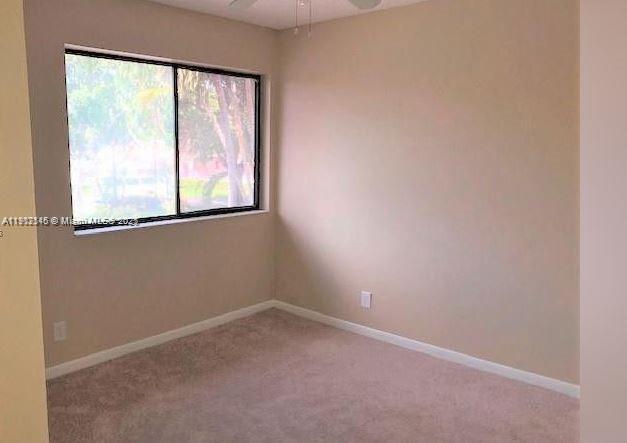 Foto del edificio - 4943 NW 82nd Ave