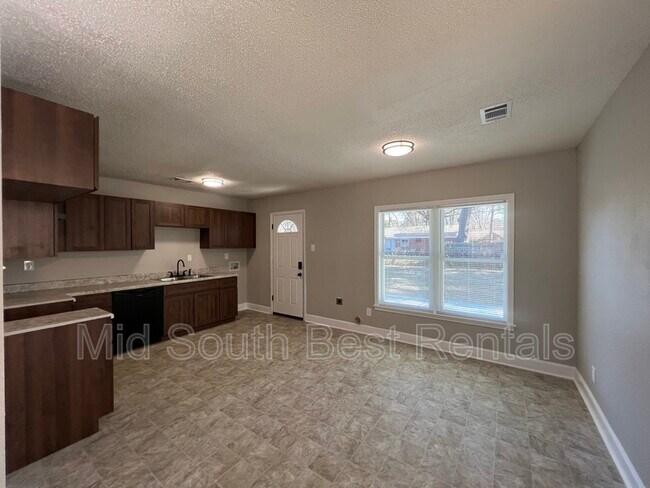 Foto del edificio - 1526 Catalina Rd