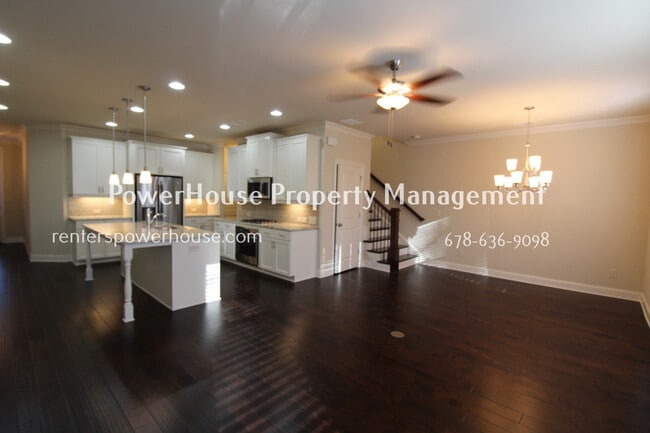 Building Photo - 3900 Glenview Club Ln