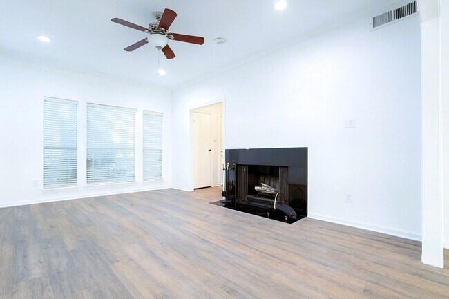 Foto del edificio - 11711 Memorial Dr