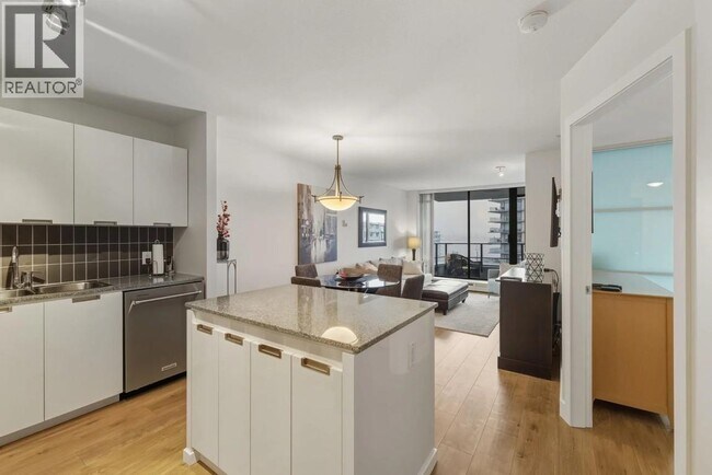 Photo du bâtiment - 151 2nd St W