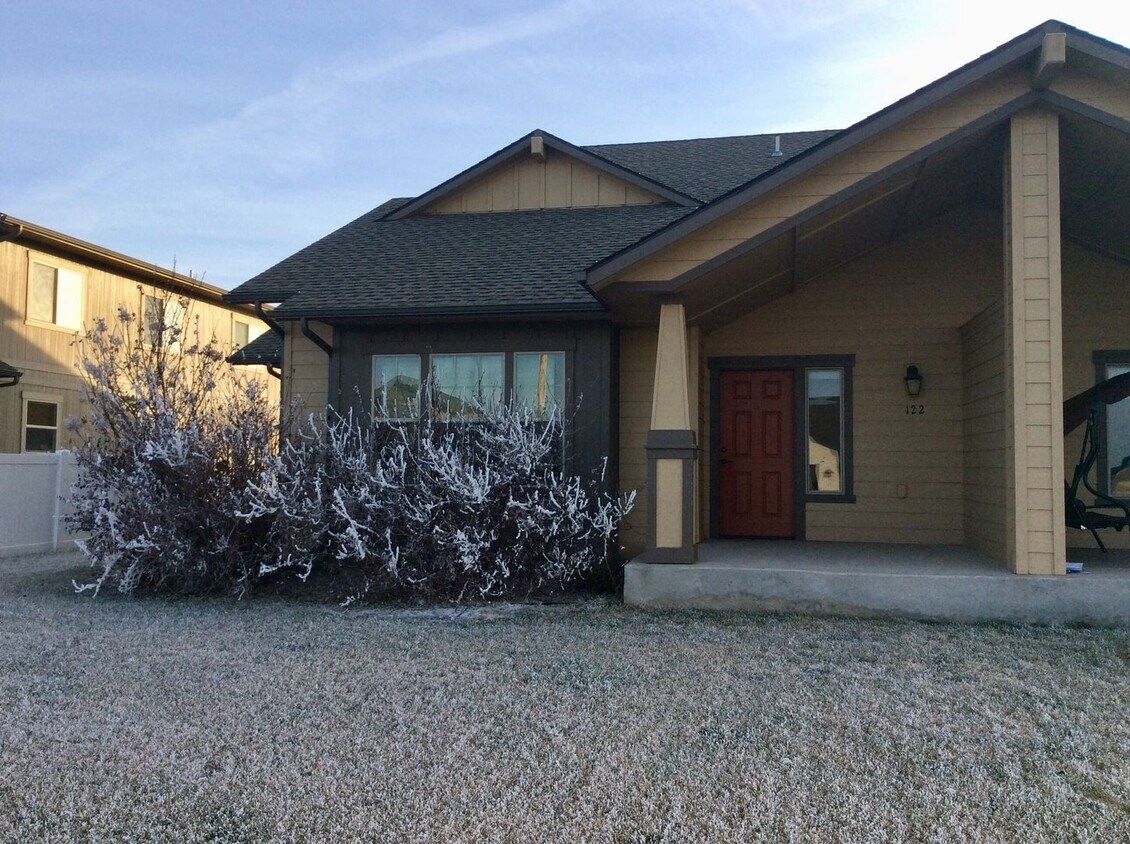 Foto principal - Stunning Townhome in South Heart