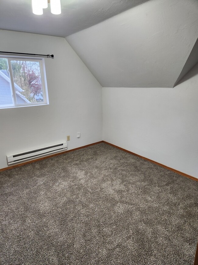 Bedroom #1 - 543 N Meade St