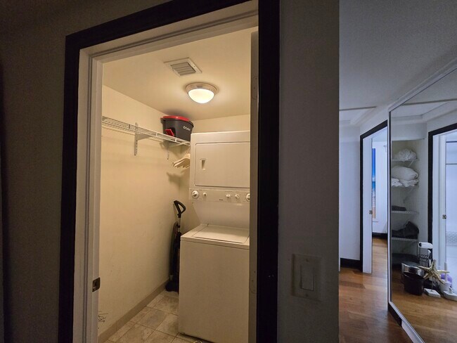 Foto del edificio - 1922 Garfield St